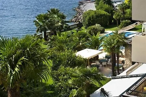 Hotel Villa Capri Gardone Riviera