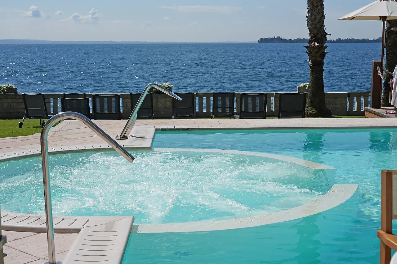Hotel Villa Capri Gardone Riviera