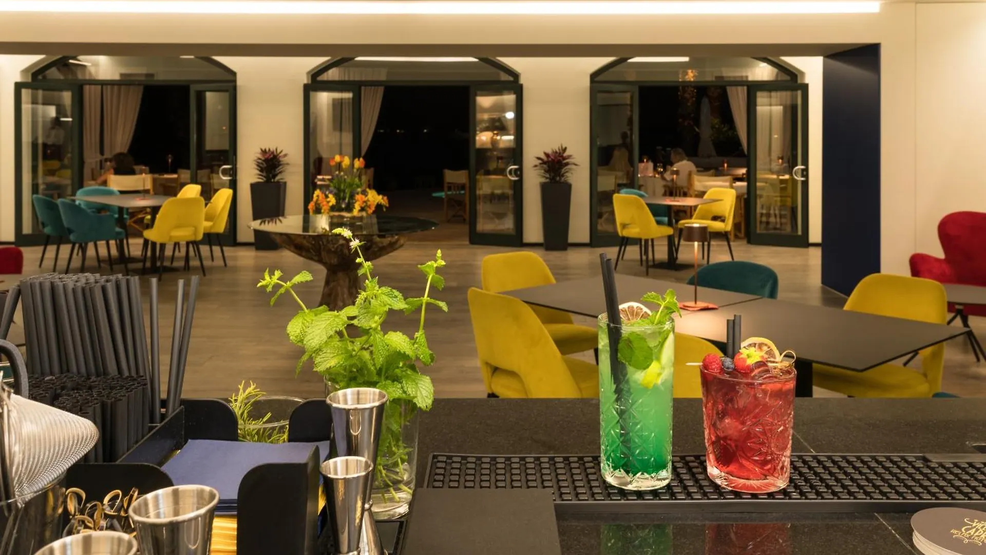 Hotel Villa Capri Gardone Riviera 4*,  Italia