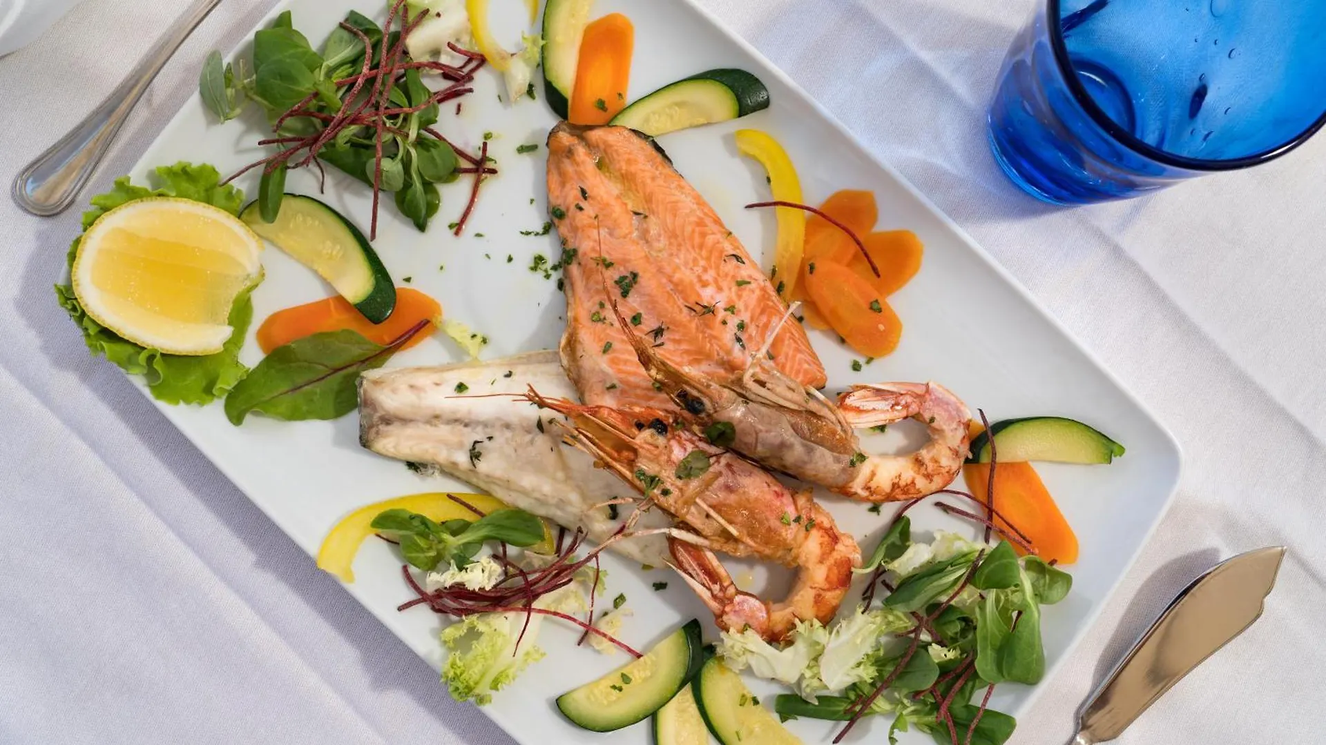 Hotel Villa Capri Gardone Riviera 4*,